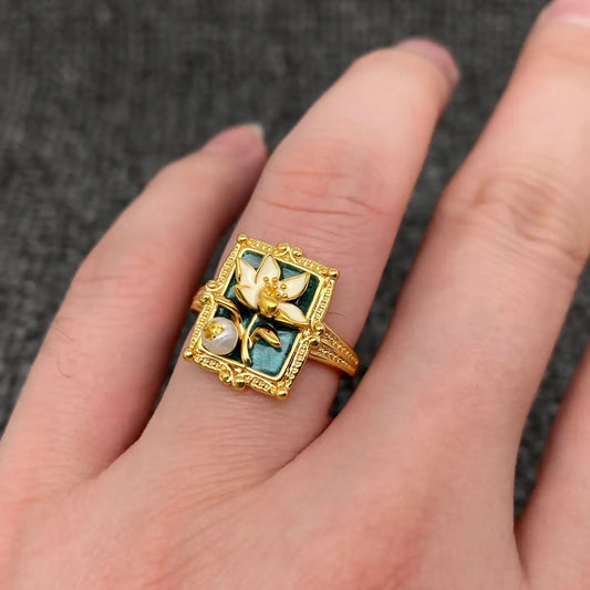 VINTAGE OIL PAINTING FLOWER RING