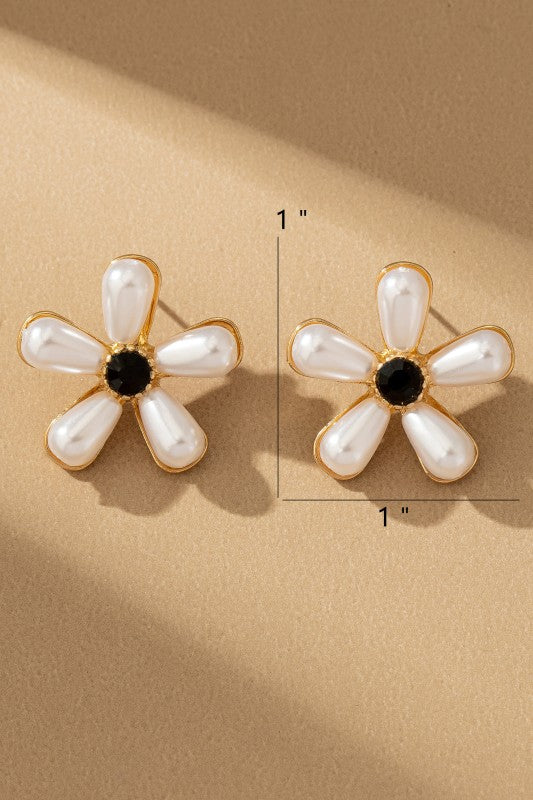 PEARL PETAL STUD EARRINGS