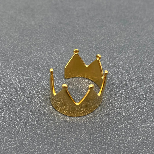 GOLD CROWN RING
