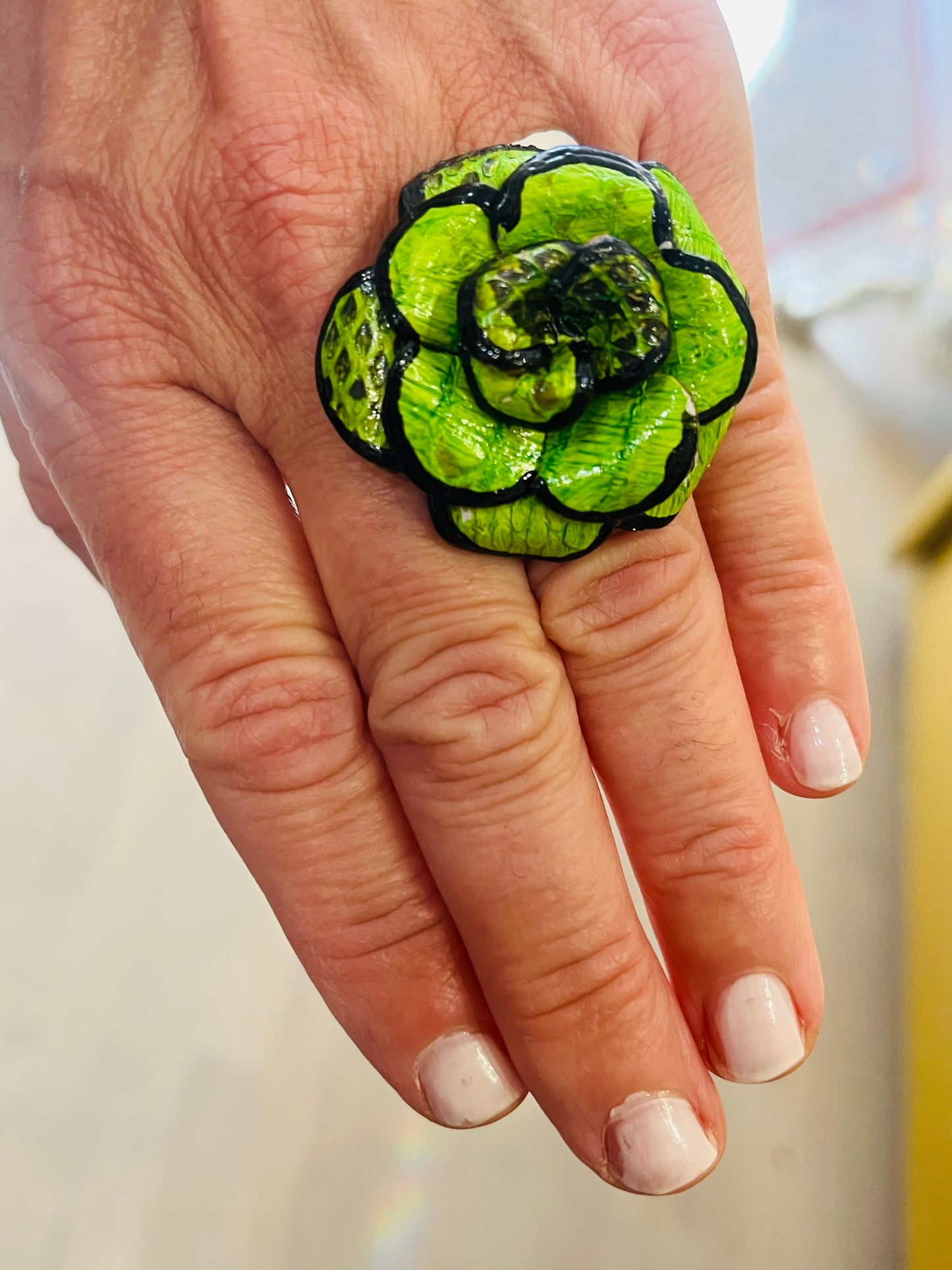LEATHER FLOWER RING