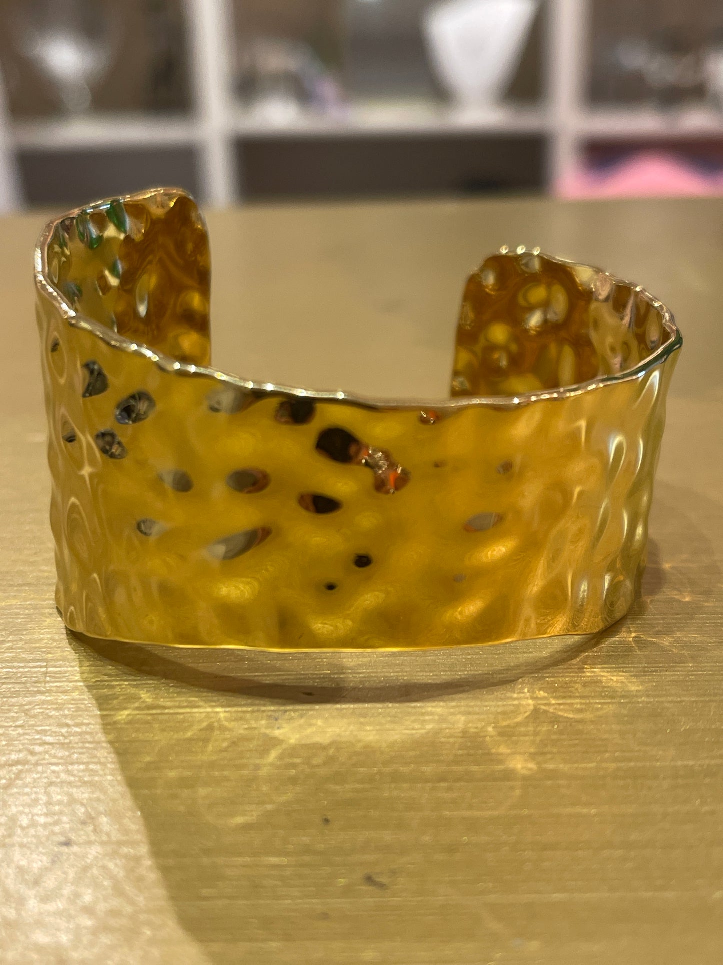HAMMERED GOLD CUFF BRACELET