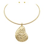OYSTER SHELL WIRE CHOKER