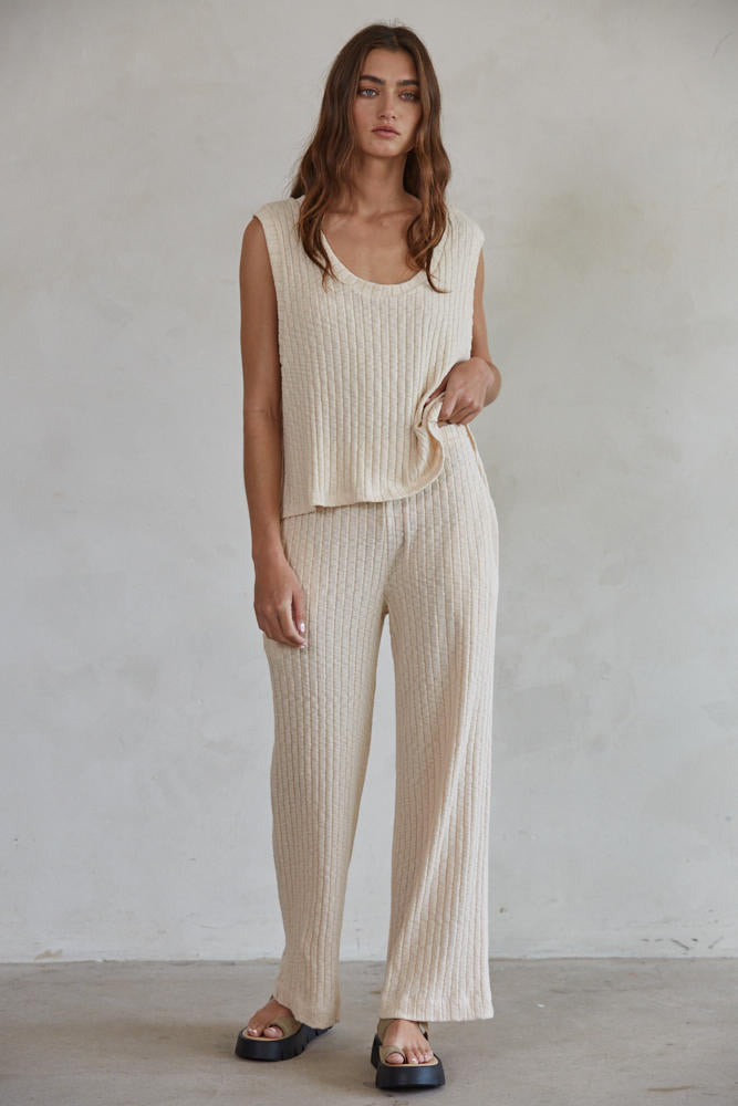 AIRPORT TOP AND PANT SET