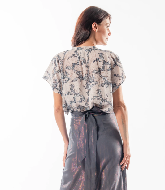 OUT OF THE WOODS TOP