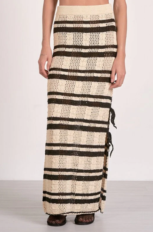 ANGELA'S SLIT SIDE KNIT MAXI SKIRT