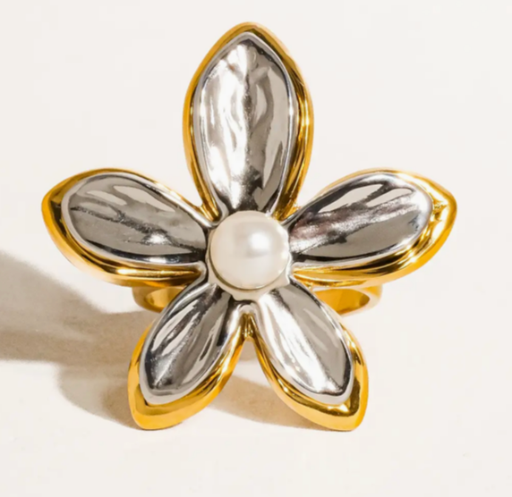 PEARL FLOWER RING