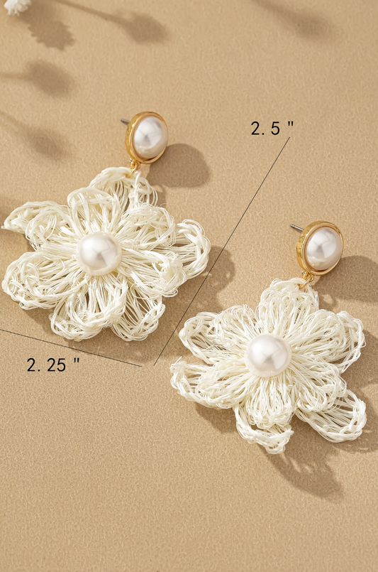 STRAW FLOWER RAFFIA EARRINGS