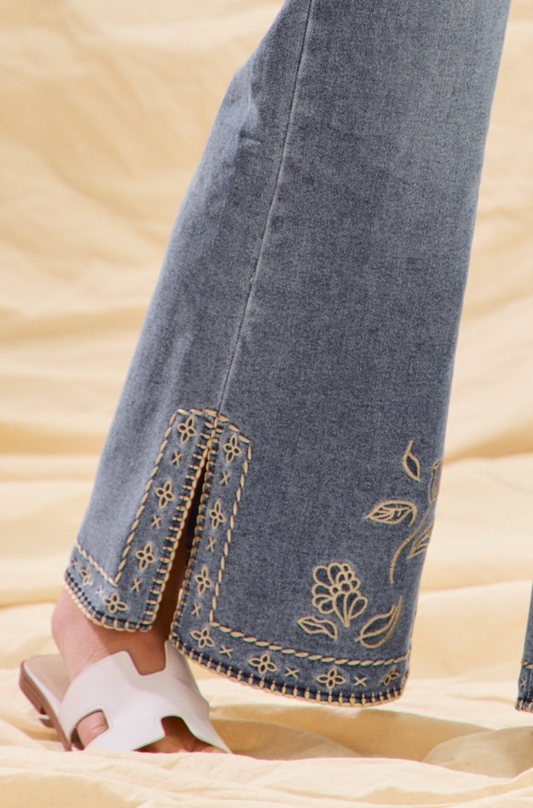 STITCHY STETSON EMBROIDERED JEANS