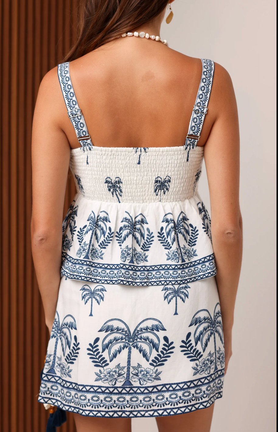 BREEZY PALMS TOP