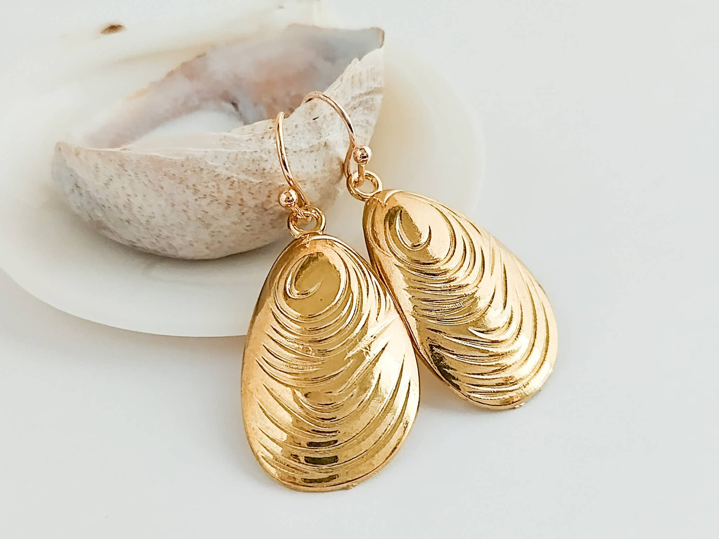 Rose Gold Mussel Shell Earrings