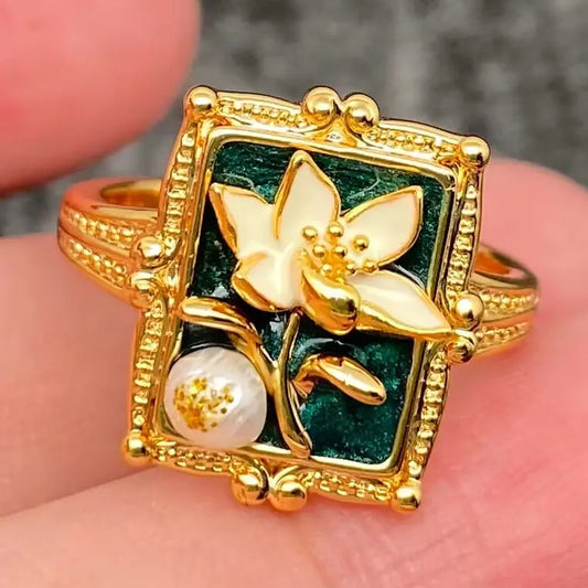 VINTAGE OIL PAINTING FLOWER RING