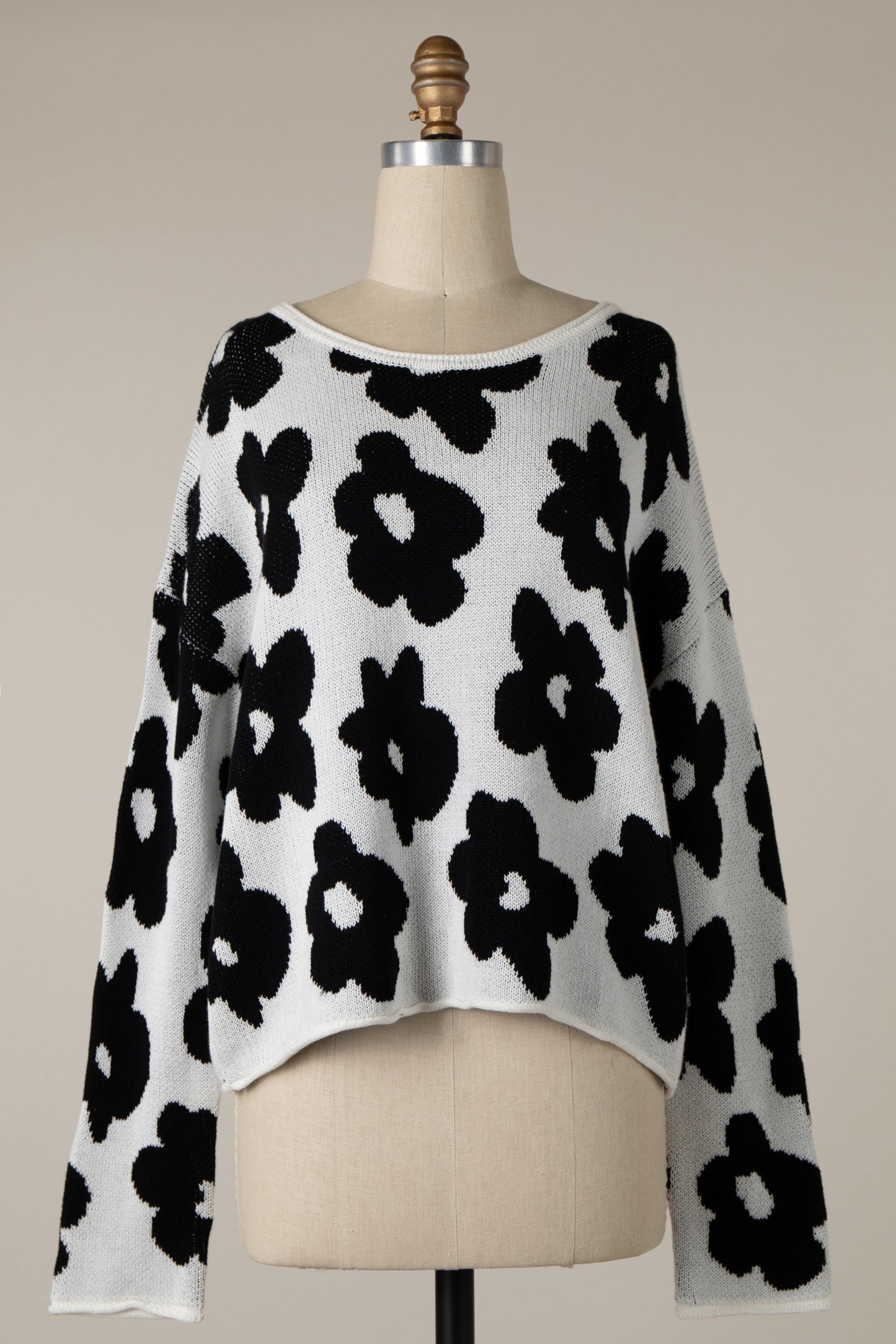 FLIRTY FLOWER KNIT SWEATER