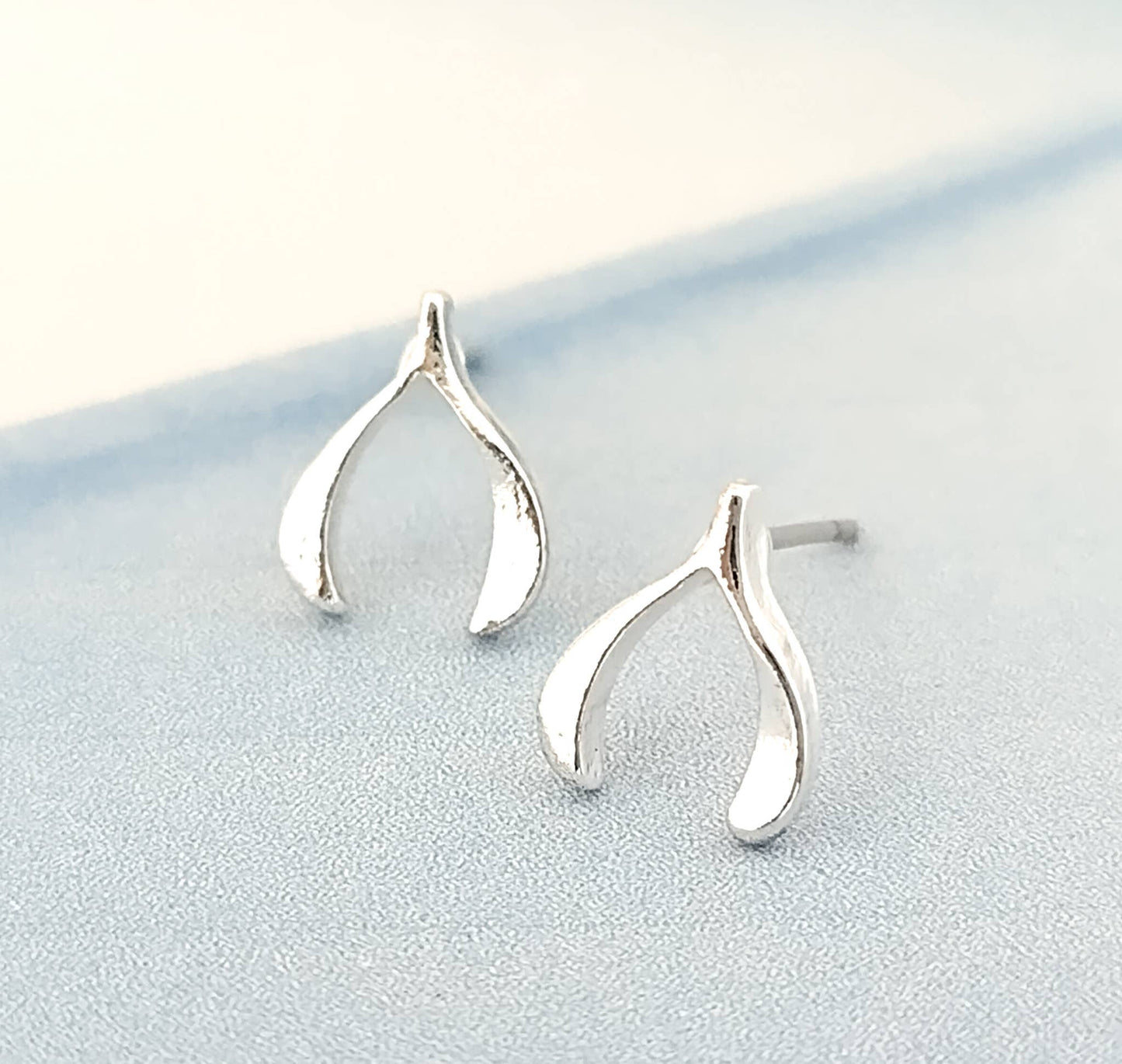 Wishbone Post Earrings