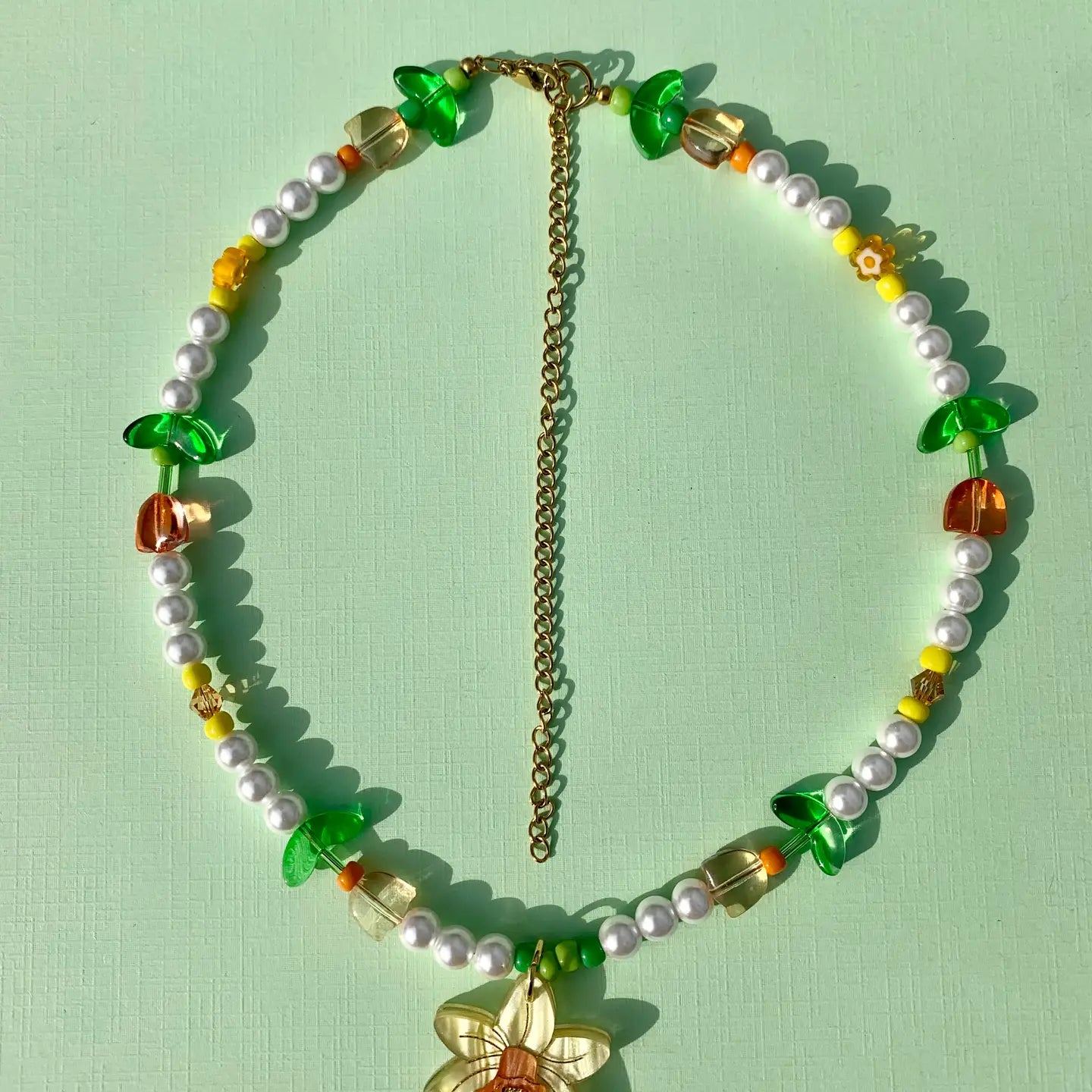 TETE-A-TETE DAFFODIL BEADED NECKLACE