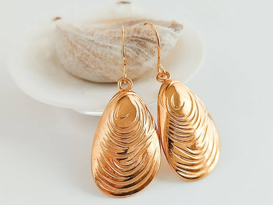 Rose Gold Mussel Shell Earrings