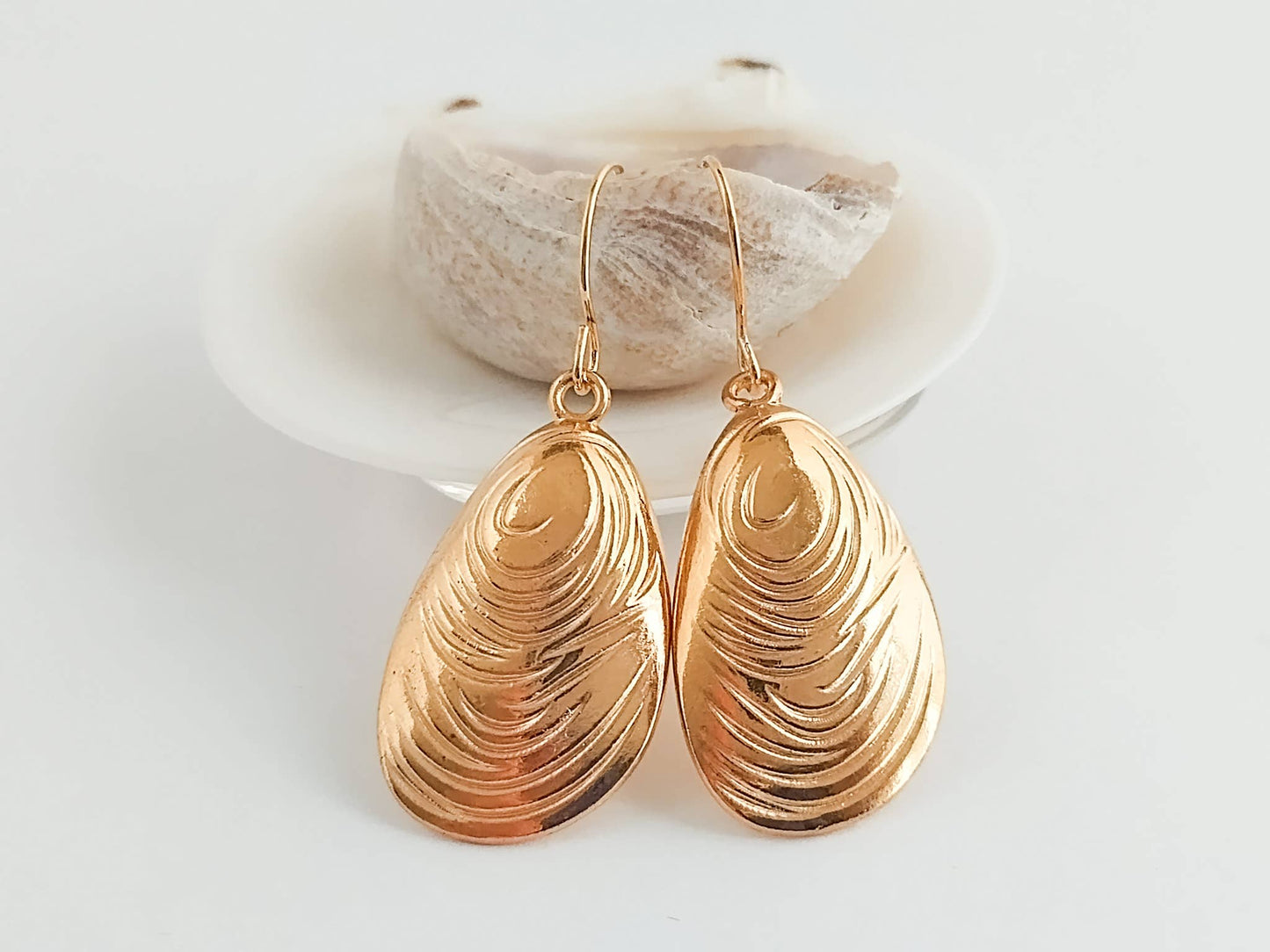Rose Gold Mussel Shell Earrings
