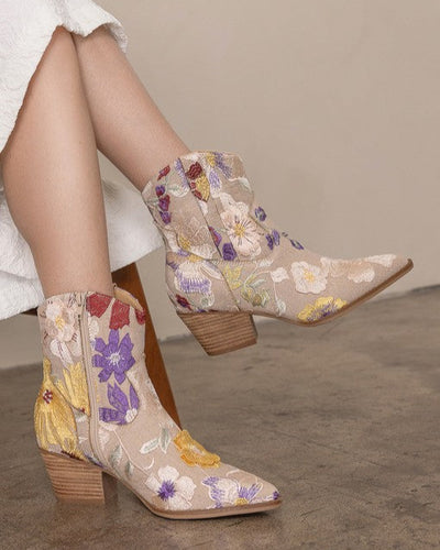 TAPESTRY COWBOY BOOTS
