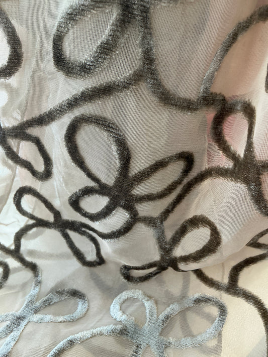 SHIMMERY VELVET BOW SCARF