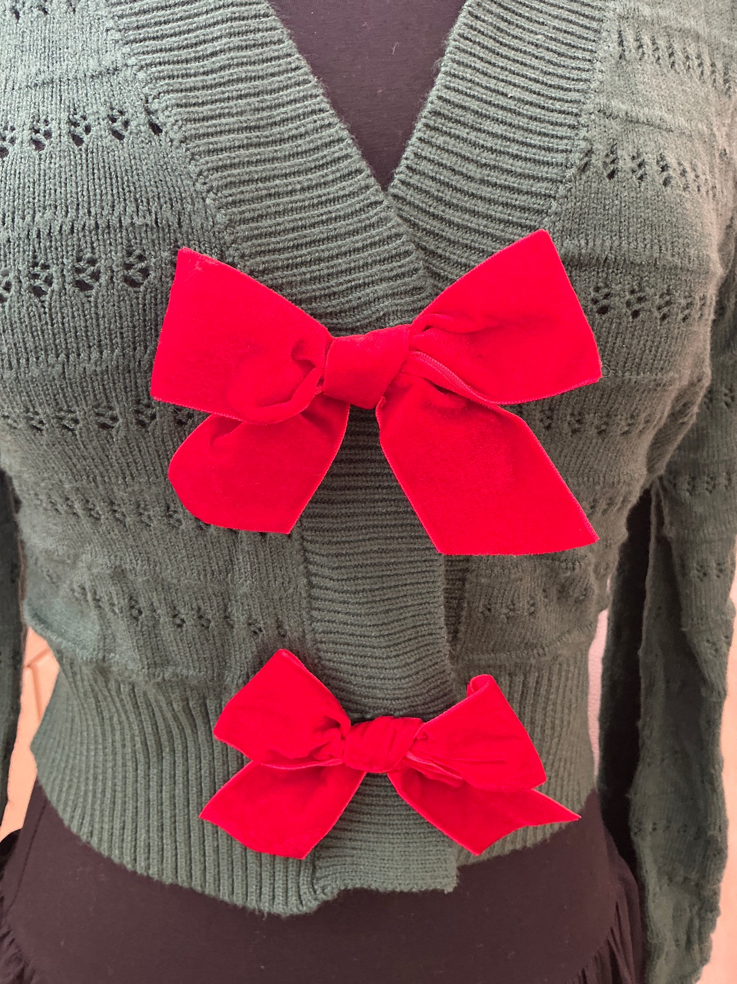 HOLIDAY EVERGREEN BOW SWEATER