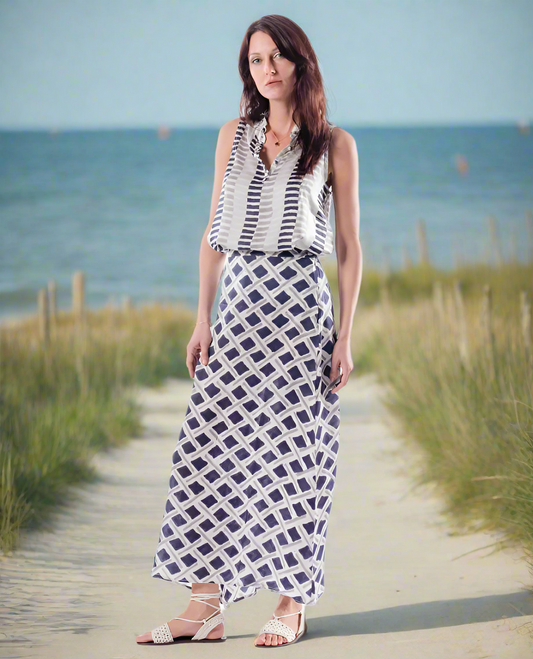 PICKET FENCE SKIRT