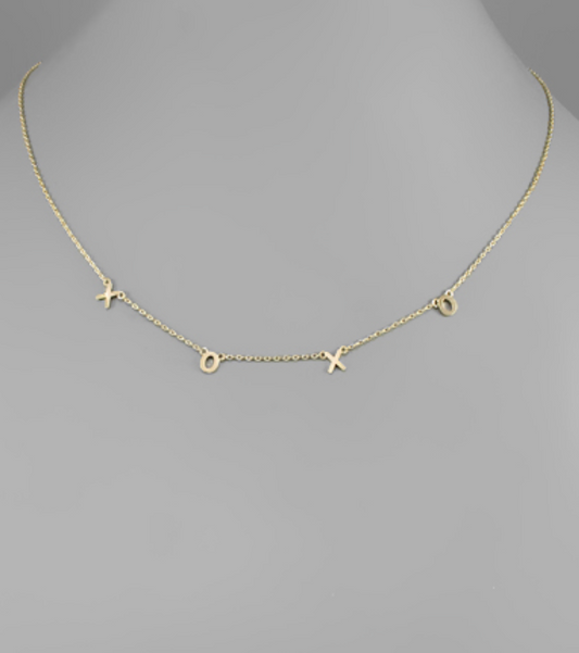 XOXO GOLD LETTERS NECKLACE