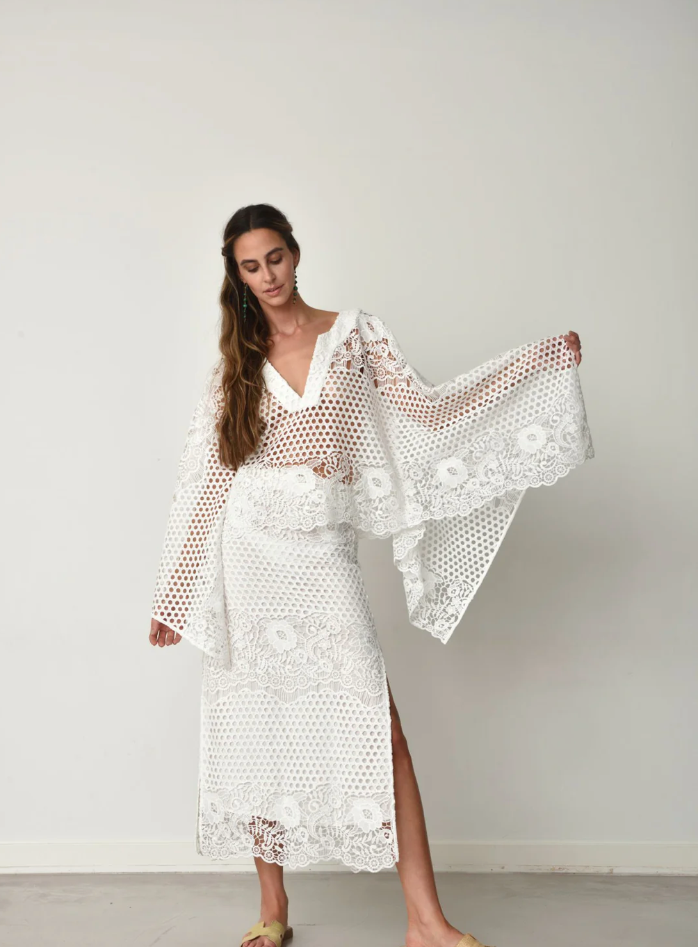 INTRICATE EMBRO PONCHO TOP