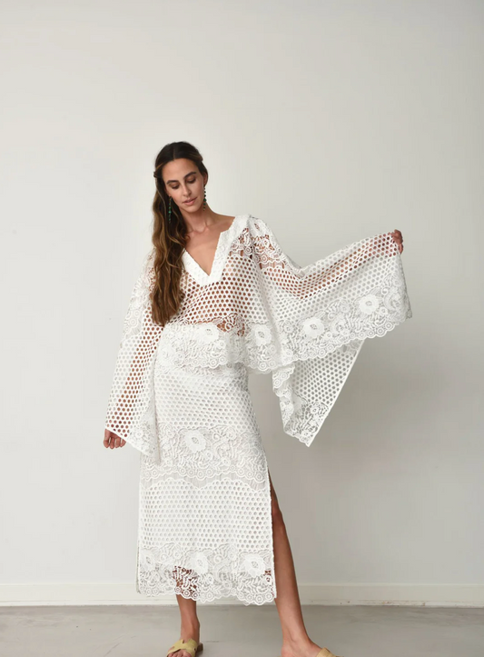 INTRICATE EMBRO PONCHO TOP
