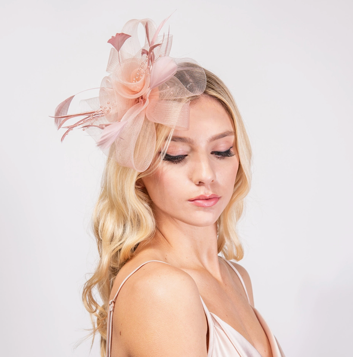 FEATHER & FLORAL MESH FASCINATOR HEADBAND/CLIP