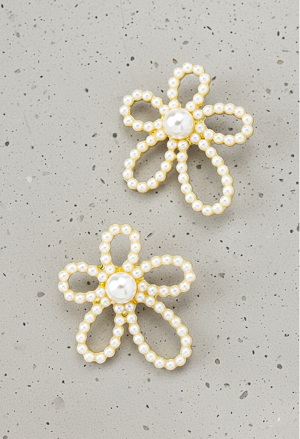 PEARL FLOWER CUT OUT EARRINGS