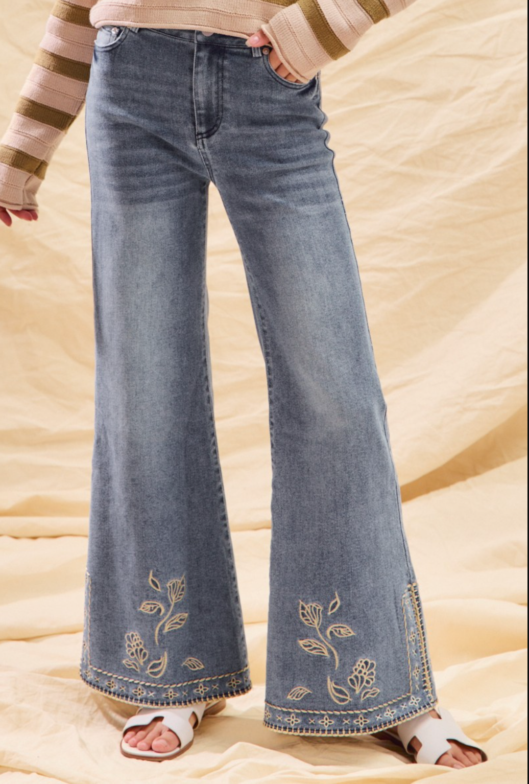 STITCHY STETSON EMBROIDERED JEANS