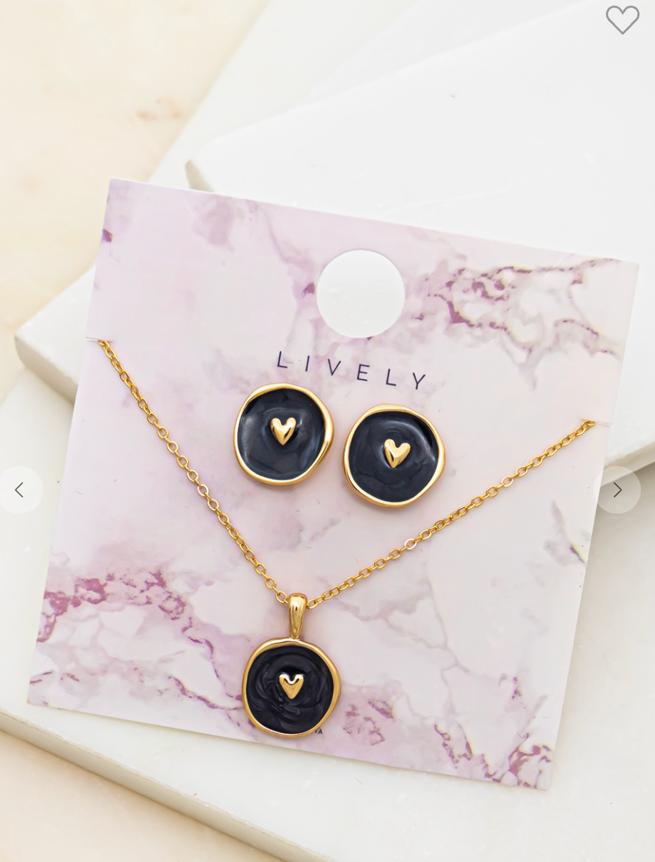EMBOSSED HEART EARRINGS