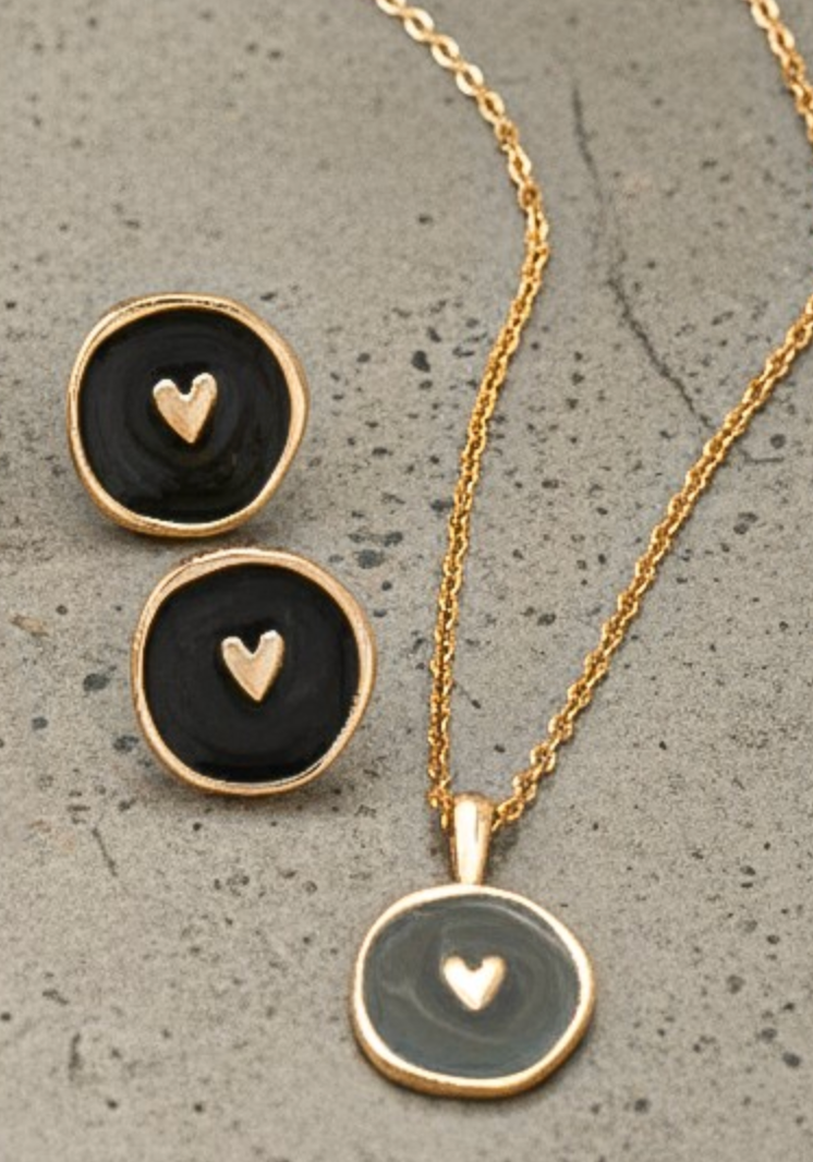EMBOSSED HEART EARRINGS