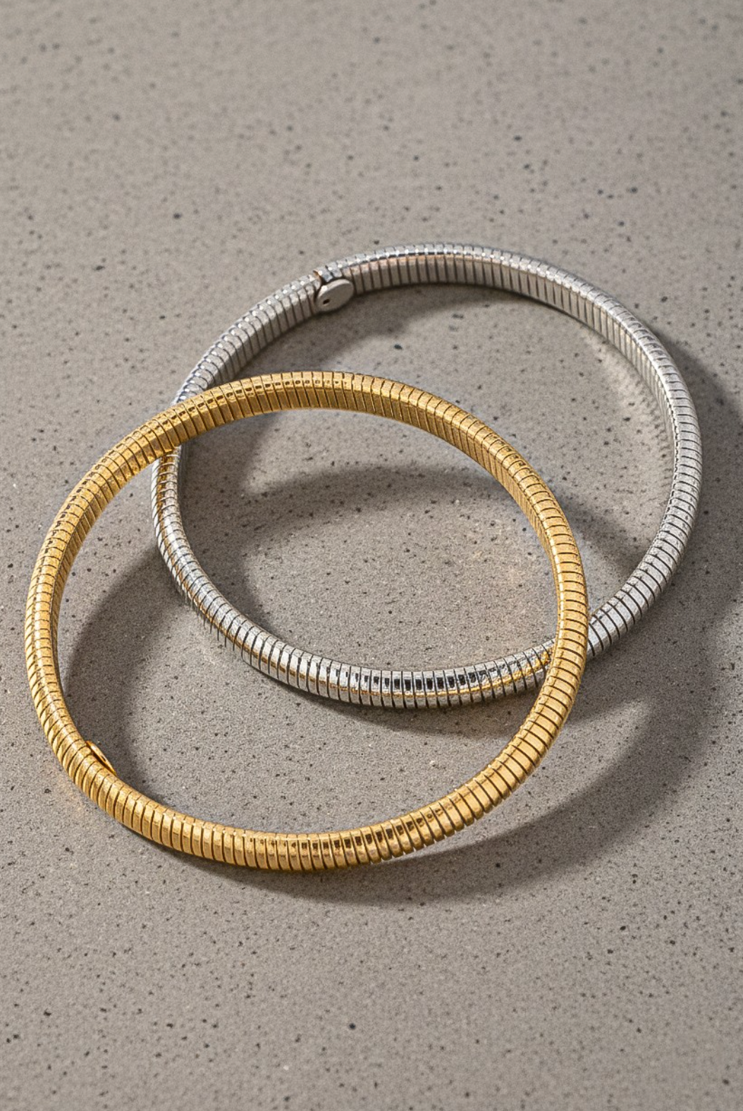 STRETCHY SNAKE CHAIN BRACELET