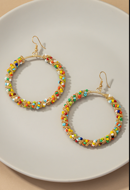COLOR SEAD BEAD HOOP EARRINGS
