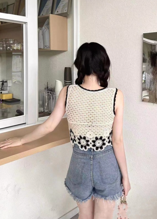 KENDALL CROCHET FLOWER TOP