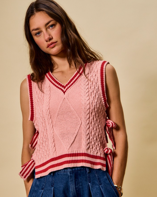 CABLE KNIT V-NECK RIBBON TIE TOP