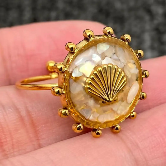 TEXTURED SCALLOP SHELL RING