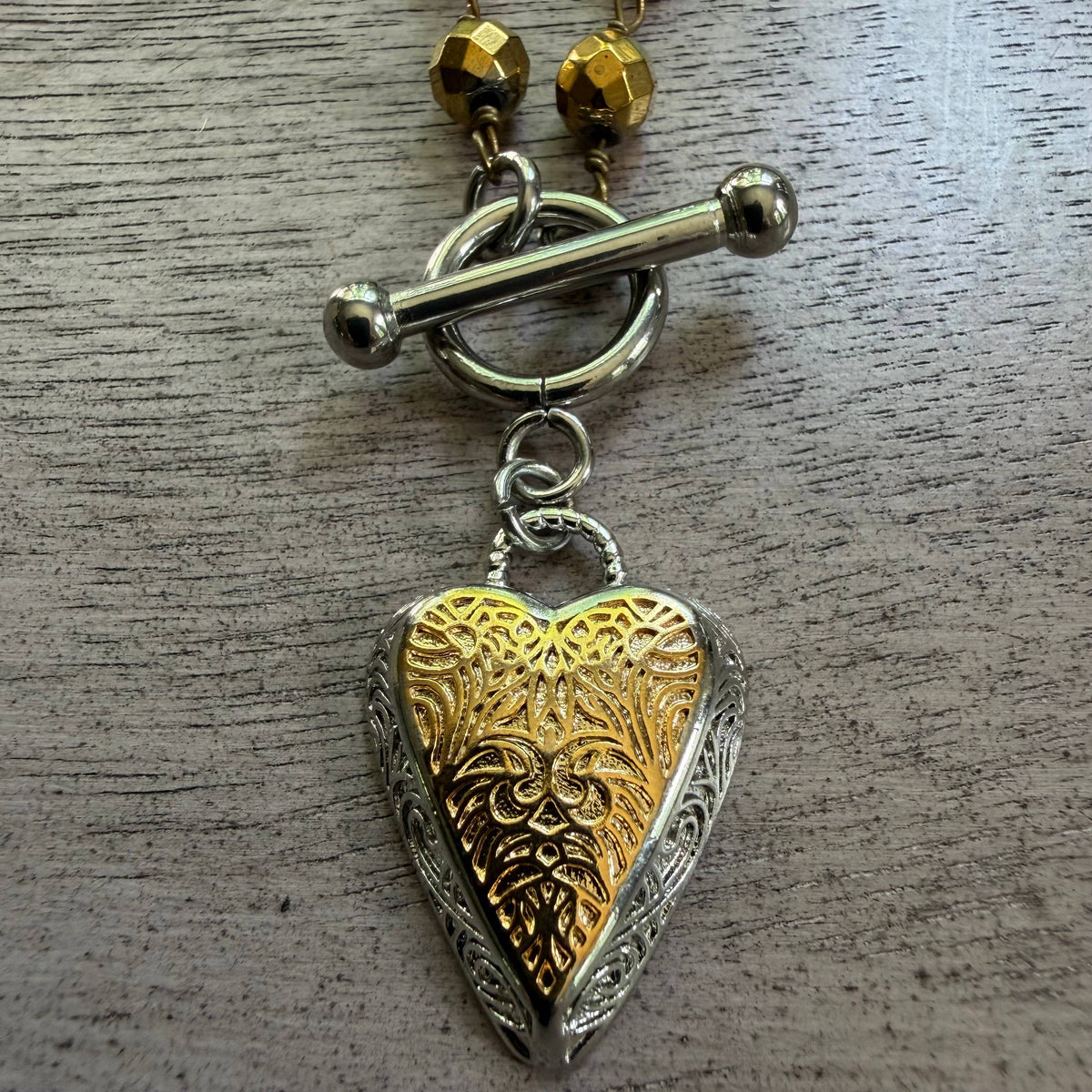 ETCHED HEART TOGGLE NECKLACE