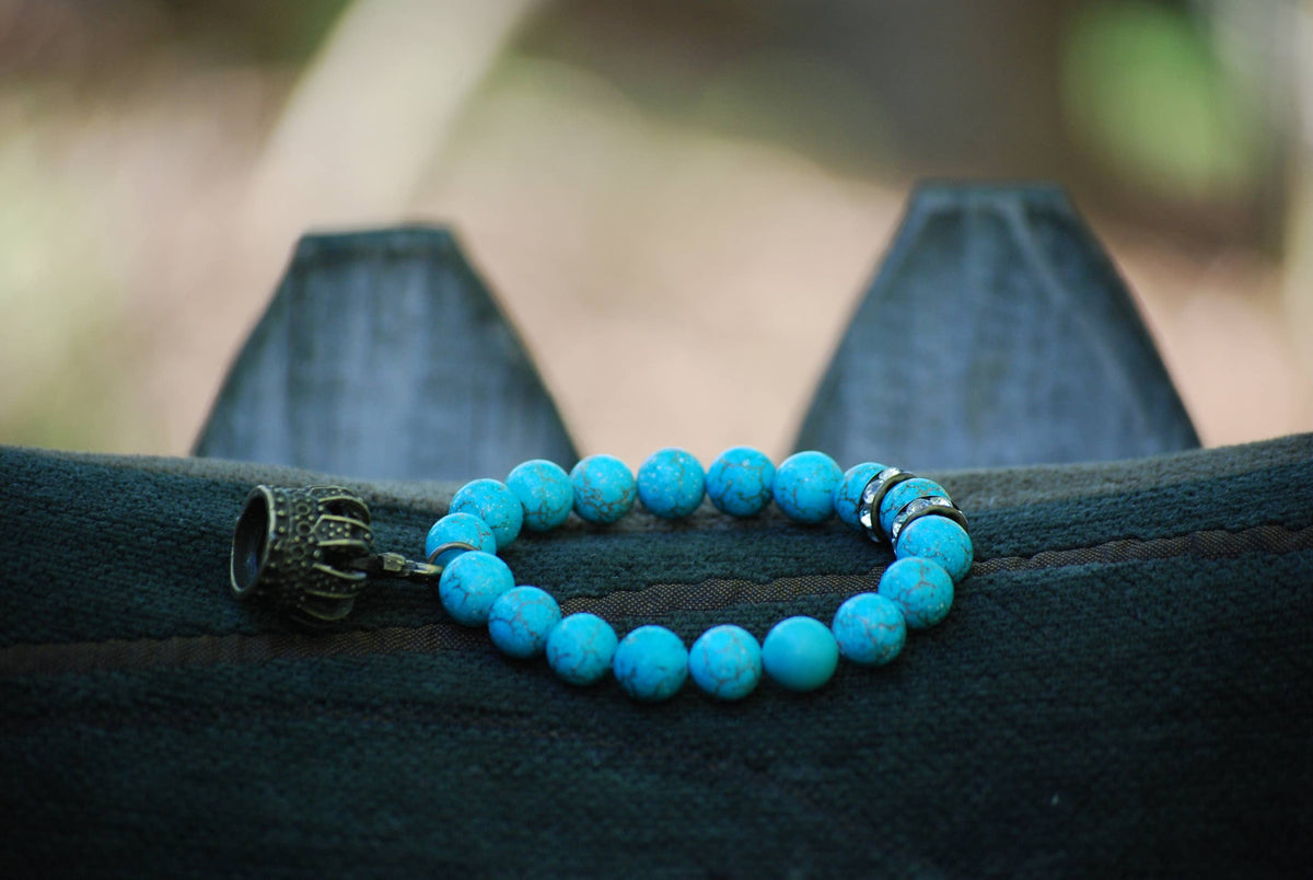 QUEEN IS CROWNED BRACELET